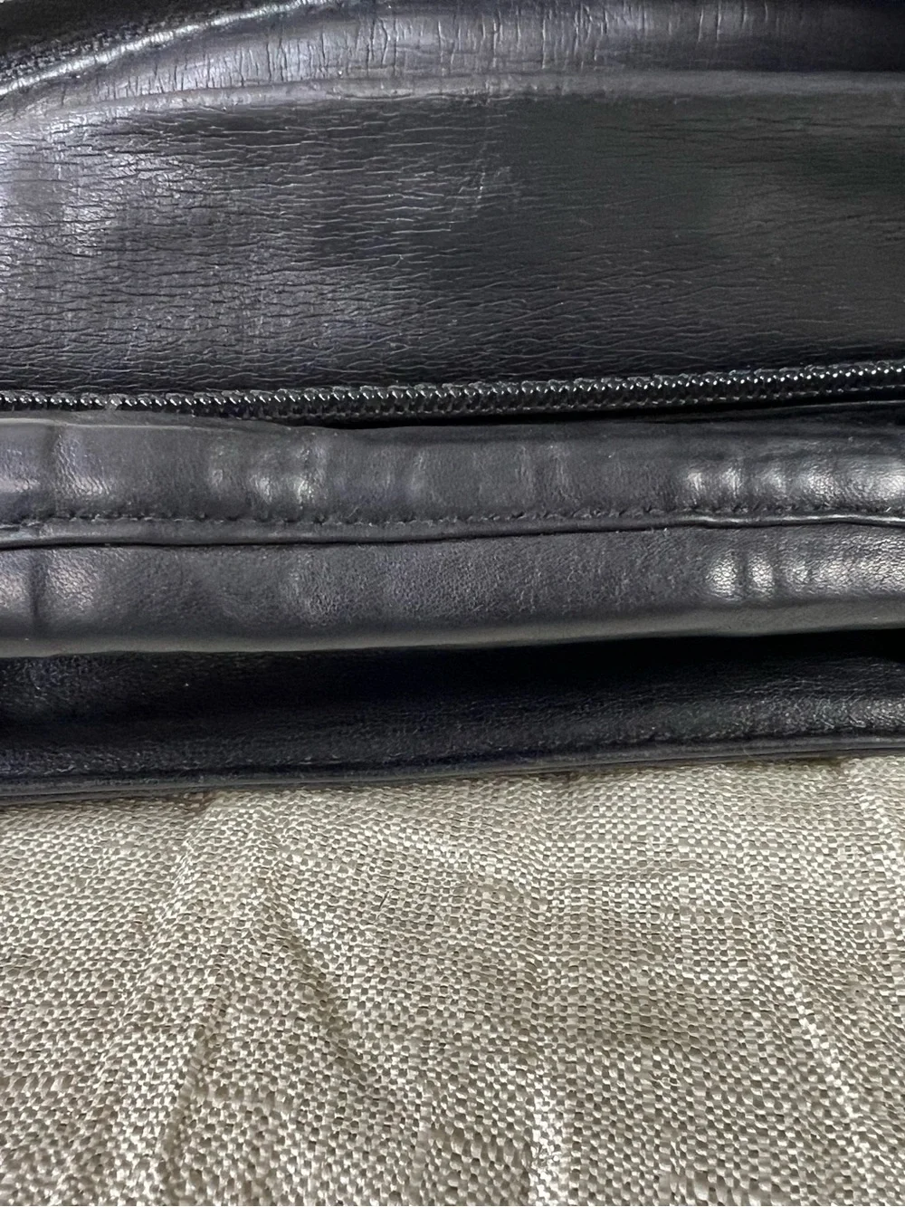 Vintage Perlina Black Leather Organizer Tablet Crossbody Messenger Travel Bag